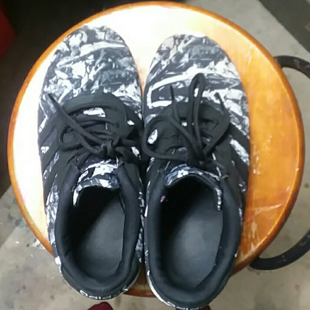 Adidas super comfortable size 7.5